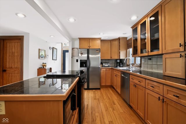 2812 W Fawkesway Drive, Bloomington, IN 47404