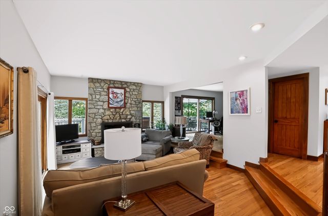 2812 W Fawkesway Drive, Bloomington, IN 47404