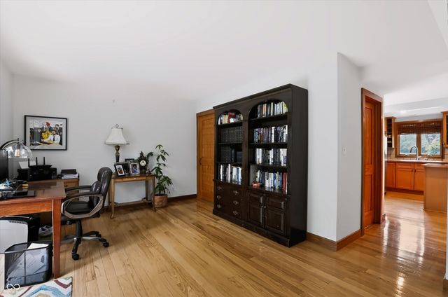 2812 W Fawkesway Drive, Bloomington, IN 47404