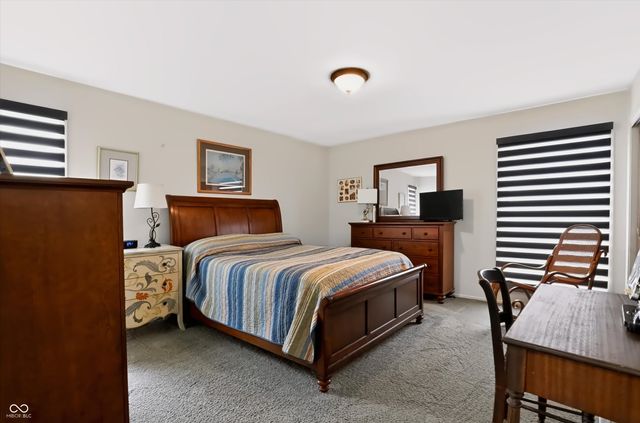 2812 W Fawkesway Drive, Bloomington, IN 47404