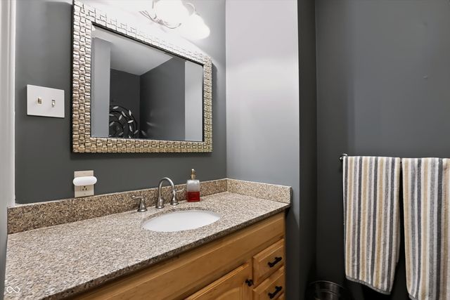 2812 W Fawkesway Drive, Bloomington, IN 47404