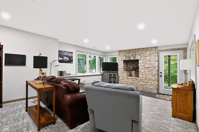 2812 W Fawkesway Drive, Bloomington, IN 47404