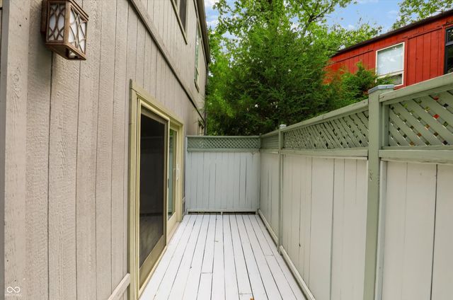 2812 W Fawkesway Drive, Bloomington, IN 47404