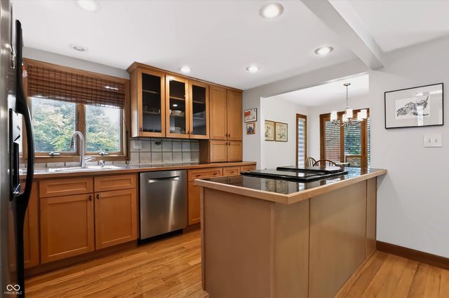 2812 W Fawkesway Drive, Bloomington, IN 47404