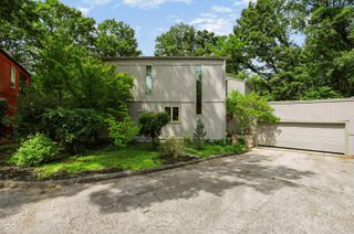 2812 W Fawkesway Drive, Bloomington, IN 47404