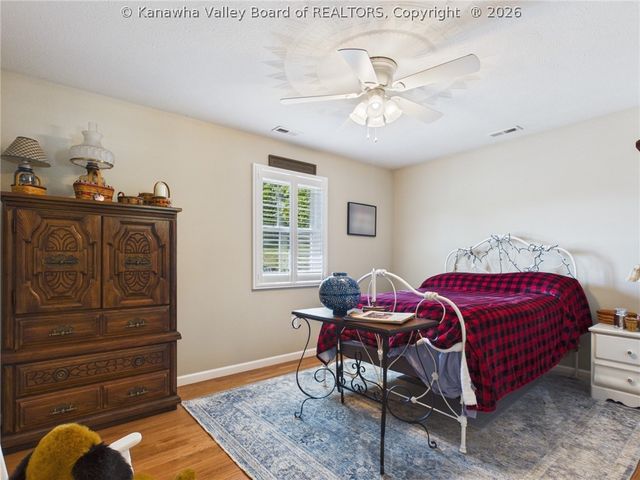 20 Moonlight Drive, Elkview, WV 25701