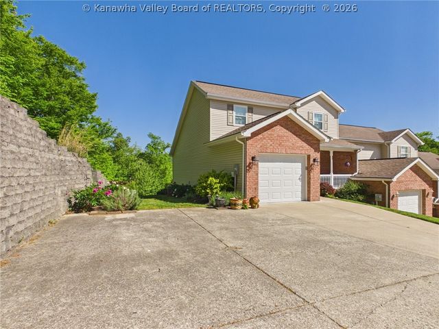 20 Moonlight Drive, Elkview, WV 25701