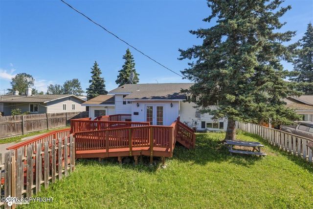 1415 Demeure Place, Anchorage, AK 99508