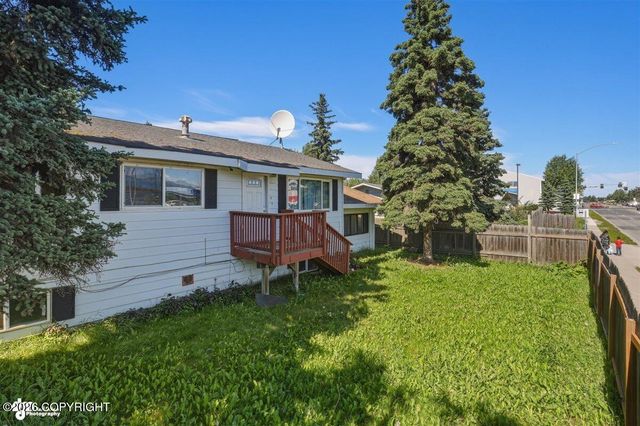 1415 Demeure Place, Anchorage, AK 99508