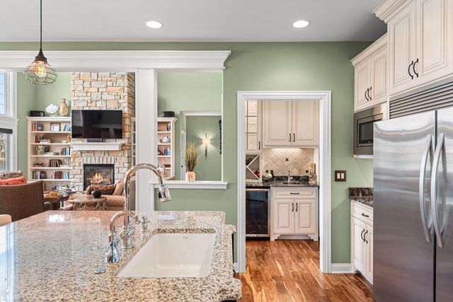 9030 Willow Lane, St. John, IN 46373