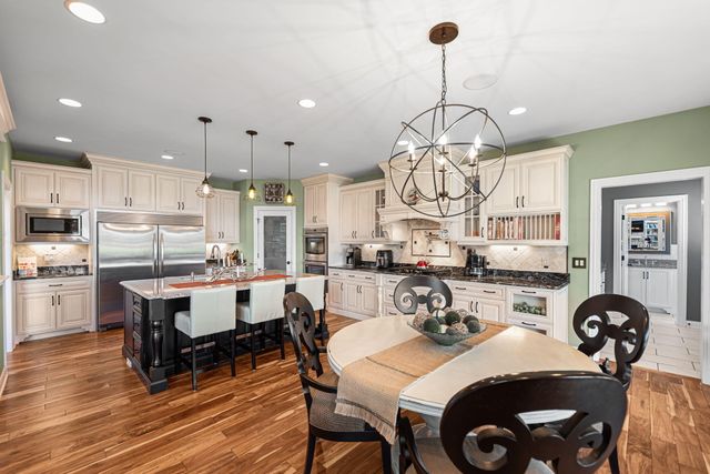 9030 Willow Lane, St. John, IN 46373