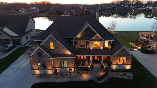 9030 Willow Lane, St. John, IN 46373