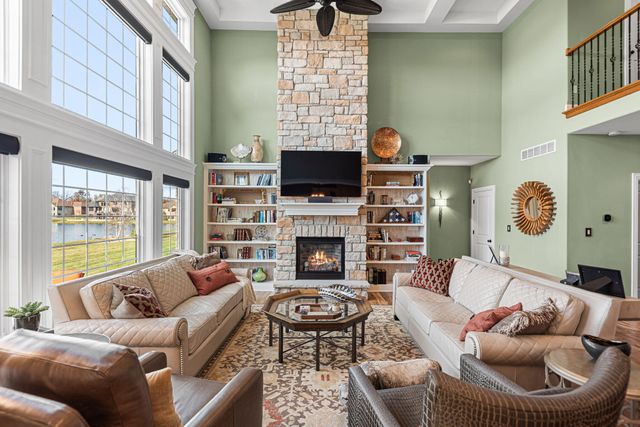 9030 Willow Lane, St. John, IN 46373