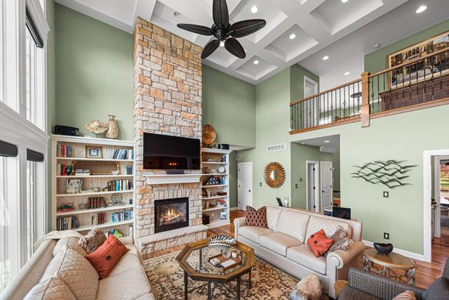 9030 Willow Lane, St. John, IN 46373