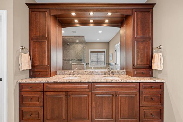 9030 Willow Lane, St. John, IN 46373