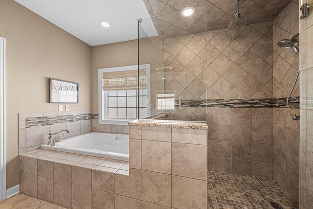 9030 Willow Lane, St. John, IN 46373