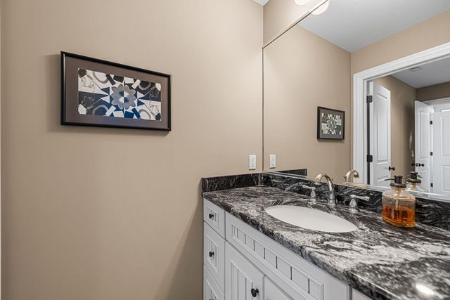 9030 Willow Lane, St. John, IN 46373