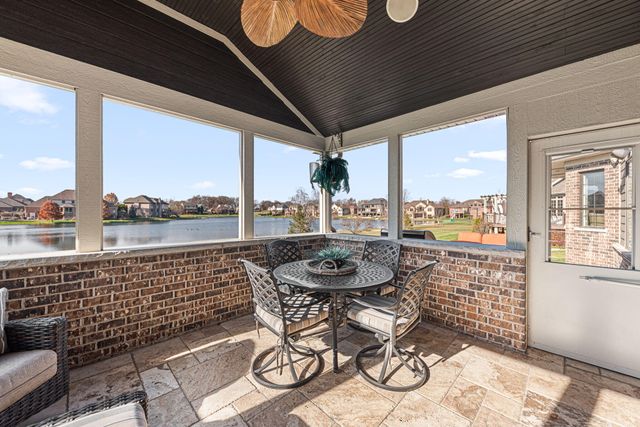 9030 Willow Lane, St. John, IN 46373