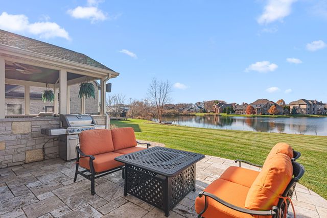 9030 Willow Lane, St. John, IN 46373