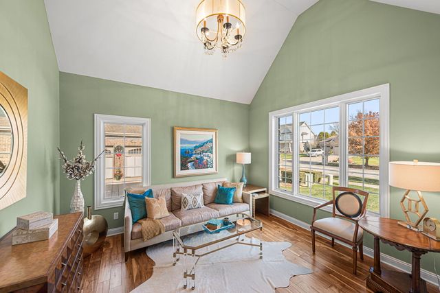 9030 Willow Lane, St. John, IN 46373