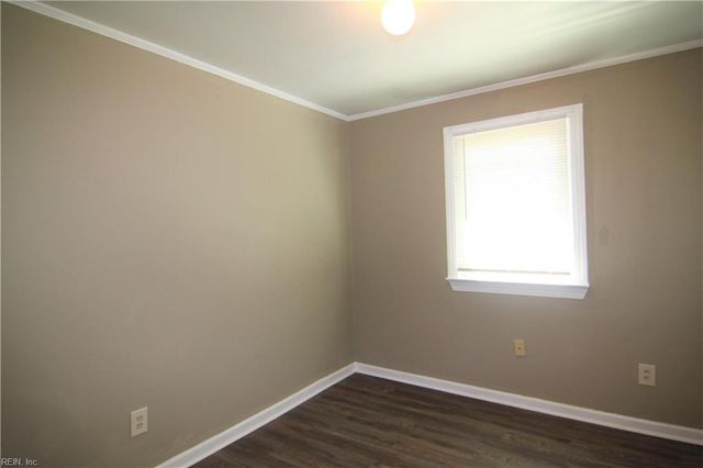 1744 N Lakeland DR, Norfolk, VA 23518