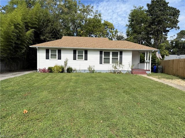 1744 N Lakeland DR, Norfolk, VA 23518