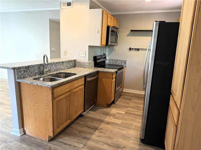 1744 N Lakeland DR, Norfolk, VA 23518
