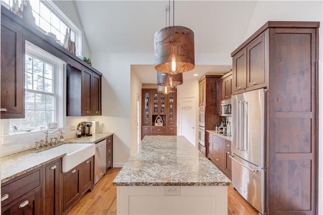 91 Saint Martin Drive, Suwanee, GA 30024