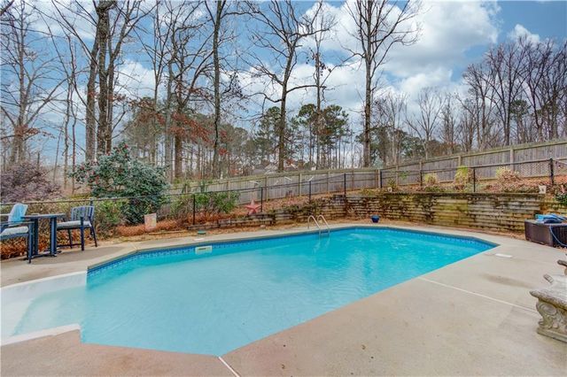 91 Saint Martin Drive, Suwanee, GA 30024