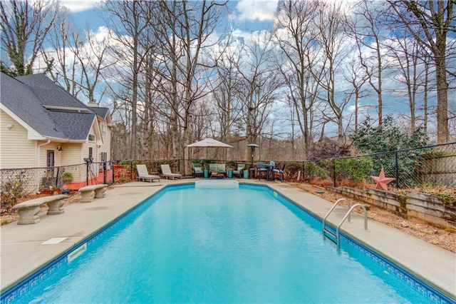 91 Saint Martin Drive, Suwanee, GA 30024