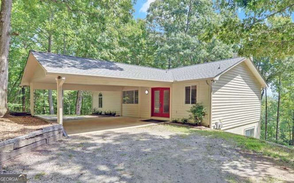 581 Ivy Knob Lane, Hayesville, NC 28904