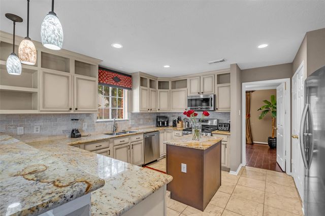 1903 Taylor Creek Drive, Fresno, TX 77545