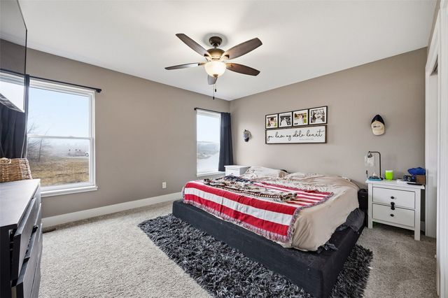 5116 Ruhd Street SW, Cedar Rapids, IA 52404