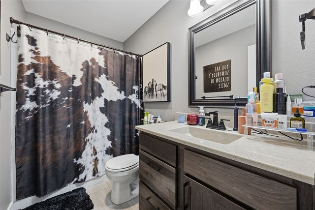 5116 Ruhd Street SW, Cedar Rapids, IA 52404