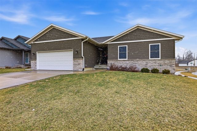 5116 Ruhd Street SW, Cedar Rapids, IA 52404