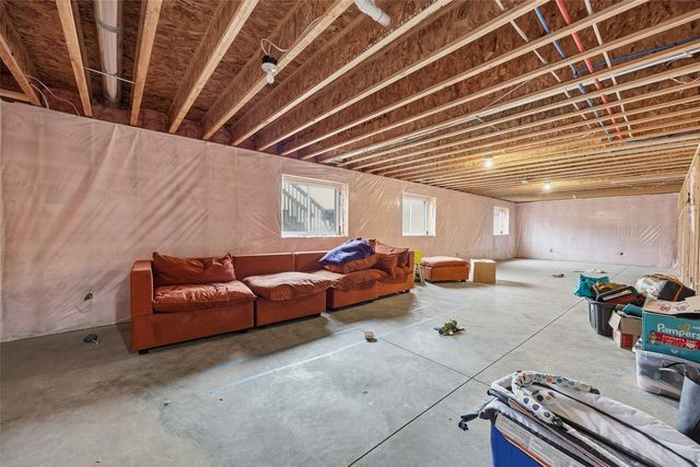 5116 Ruhd Street SW, Cedar Rapids, IA 52404