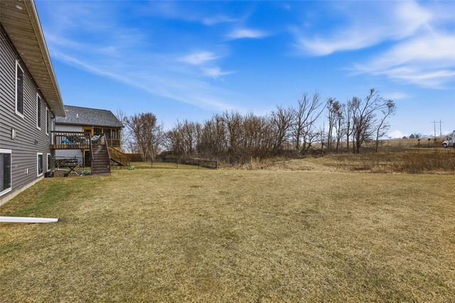 5116 Ruhd Street SW, Cedar Rapids, IA 52404