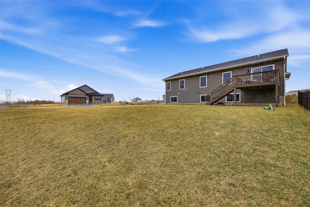 5116 Ruhd Street SW, Cedar Rapids, IA 52404