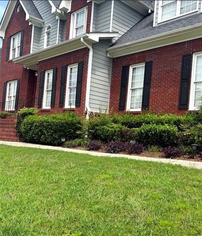 7531 Greens Mill Drive, Loganville, GA 30052
