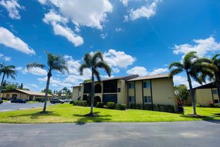 334 Pine Ridge Circle D-2, Greenacres, FL 33463