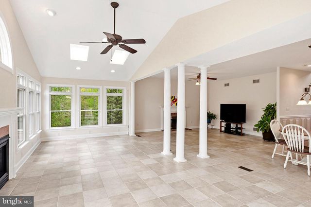 4430 EMBASSY DR, Sykesville, MD 21784