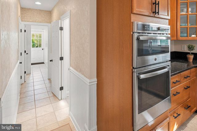 4430 EMBASSY DR, Sykesville, MD 21784