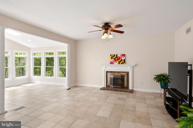 4430 EMBASSY DR, Sykesville, MD 21784