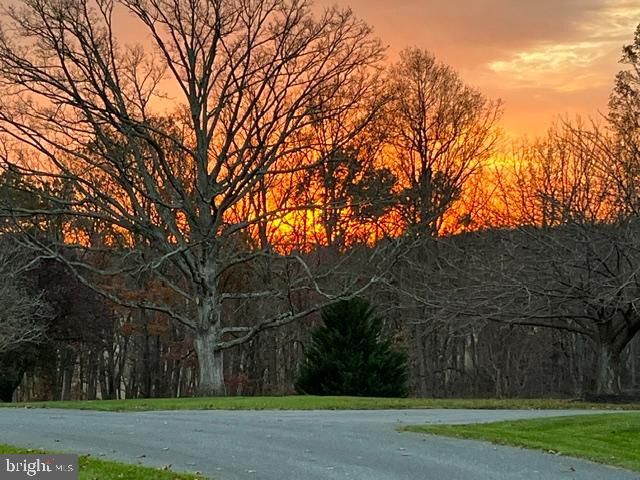 4430 EMBASSY DR, Sykesville, MD 21784