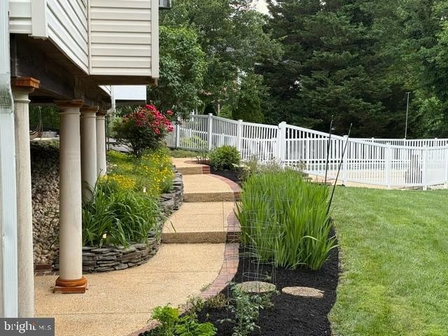 4430 EMBASSY DR, Sykesville, MD 21784