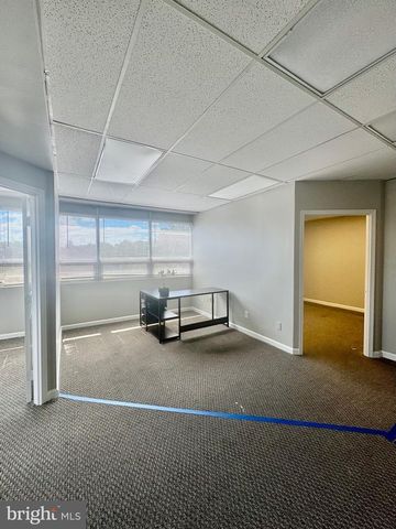8400 BUSTLETON AVE, Philadelphia, PA 19152