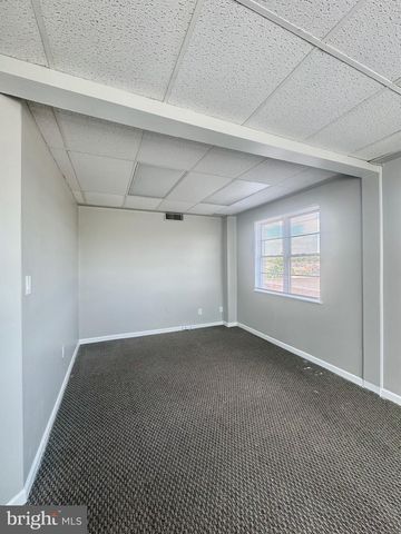 8400 BUSTLETON AVE, Philadelphia, PA 19152