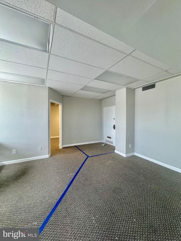 8400 BUSTLETON AVE, Philadelphia, PA 19152
