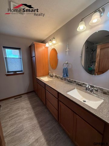 5010 Beckys Way, Lincoln, NE 68336