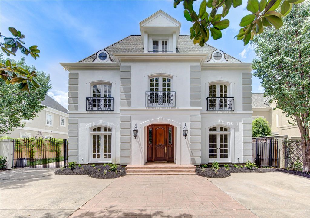 2 S West Oak Drive, Houston, TX 77056